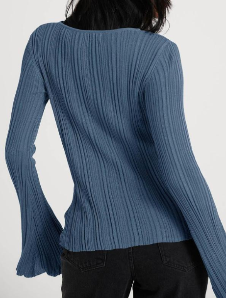 ESSENTIAL FOLD KNIT SWEATER